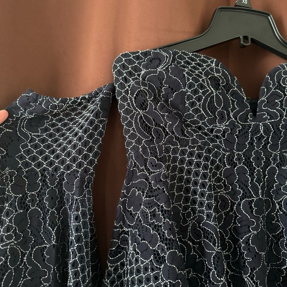 Shona Joy navy lace dress - Picture 5 of 11